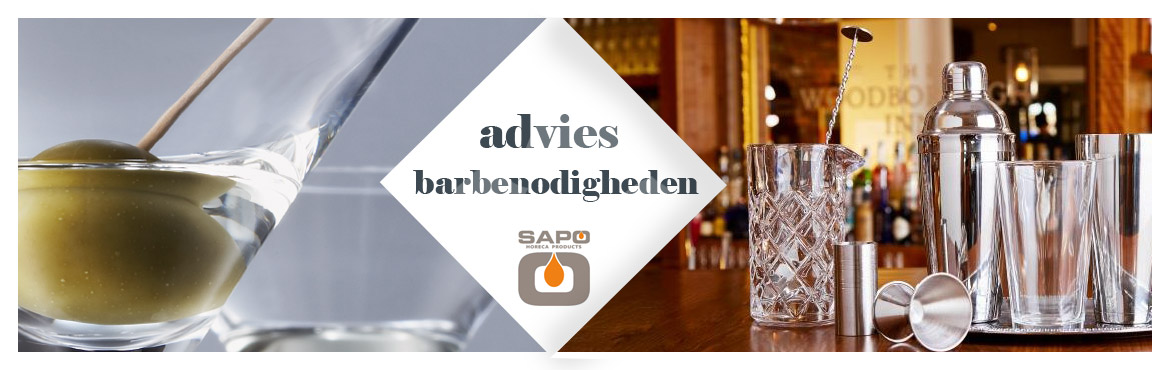 cocktailglazen en bargereedschap