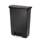 Rubbermaid Slim Jim Front Step pedaalemmer 90ltr zwart
